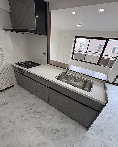 ロイヤル夙川（全面リフォーム済マンション）